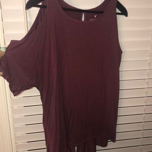 American Eagle maroon off the shoulder tee